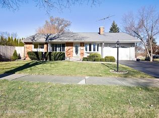 1204 Sarasota Dr, Wheeling, IL 60090
