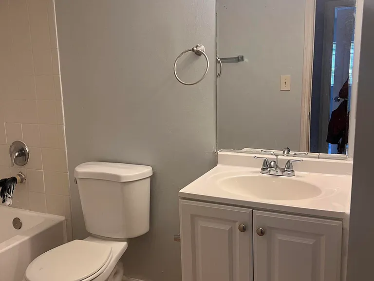 1215 N Benoist Farms Rd #203 — Photo 9