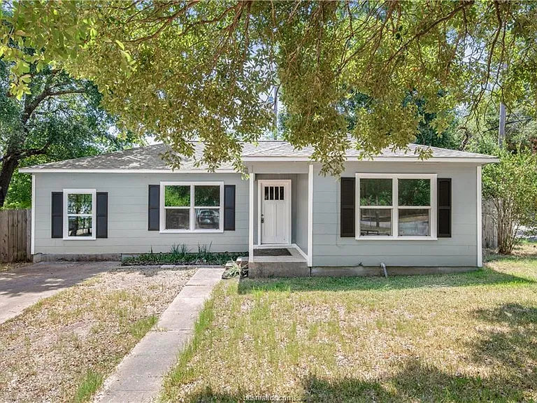 401 Dunn St — Photo 1
