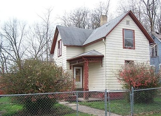 1st image of 212 W North St