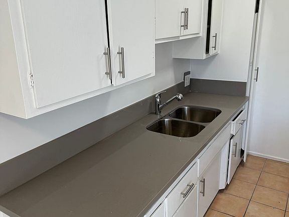 4th image of 1134 10th St APT 10