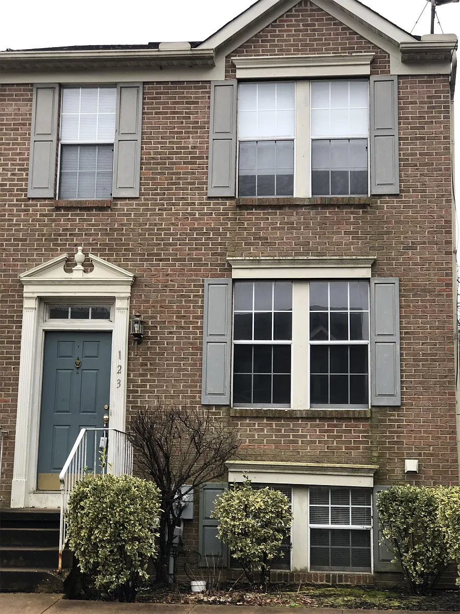 Building Photo - 123 Abelia Dr