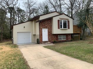 8315 Sunnyview Dr, Millersville, MD 21108