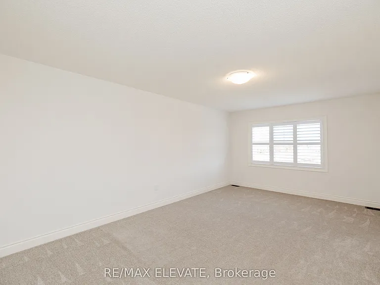 255 McKean Dr N — Photo 21