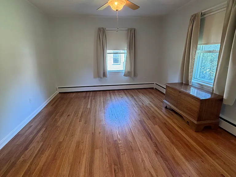 139 S Eastview Ave — Photo 9