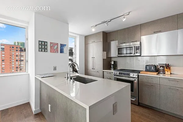 Rented by Corcoran | media 26