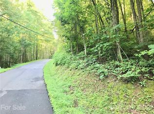 7 Old Country Rd, Waynesville, NC 28786