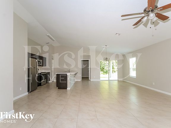 5th image of 3765 SW Darby Ln