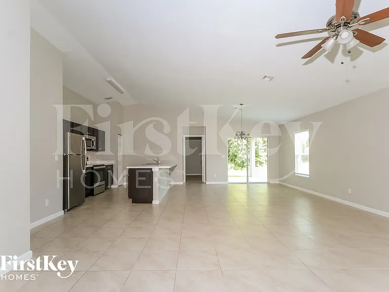 3765 SW Darby Ln — Photo 5