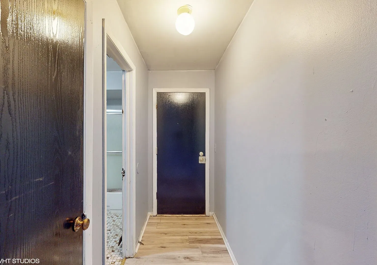 2432 Waterbury Dr — Photo 2