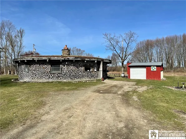 274 Kent Switch Rd, South Dayton, NY 14138