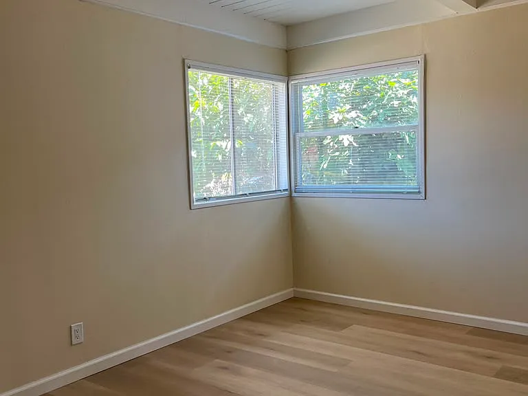 589 Manzanita Ave — Photo 7
