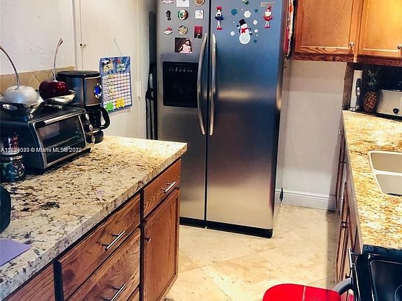 5th image of 1251 NE 108th St APT 603