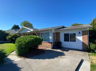 812 E 19th St, The Dalles, OR