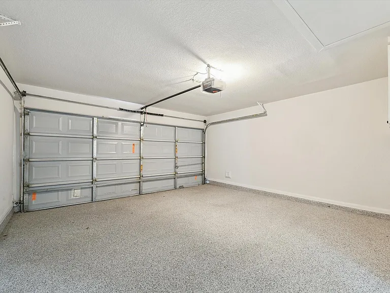 2806 Crescent Star Rd — Photo 20