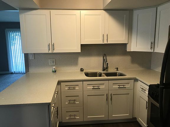 4th image of 11215 Moraine Dr APT 1S