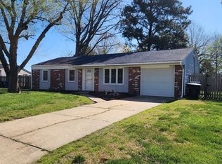 924 Carriage Hill Rd, Virginia Beach, VA 23452