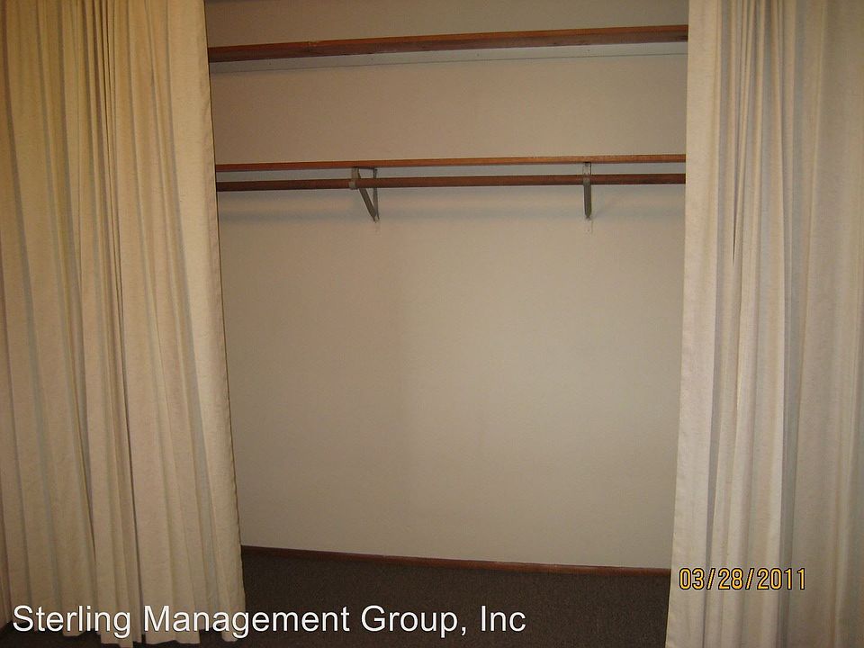 2nd image of 1661 Ferry St APT 03