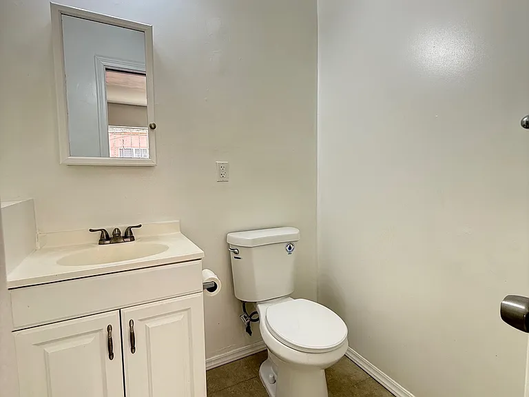 8669 Cypress Ave — Photo 7