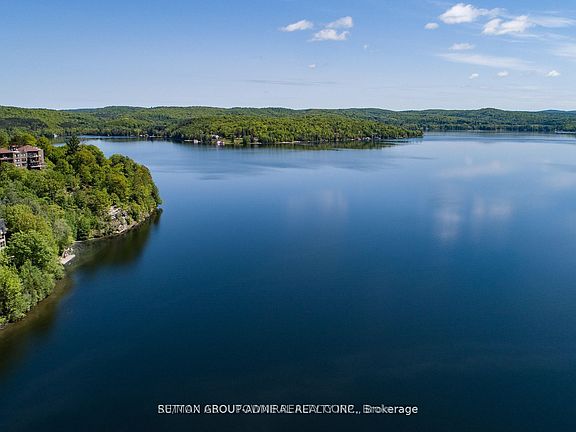 2nd image of 25 Pen Lake Point Rd #425