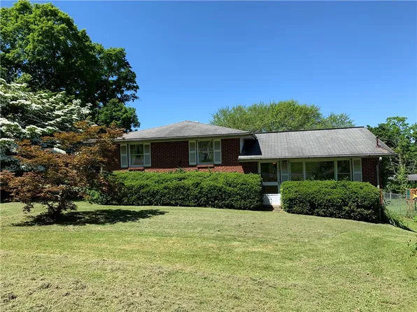 173 19th St, New Florence, PA 15944