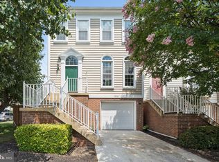 9910 Michael Schar Ct, Vienna, VA 22181