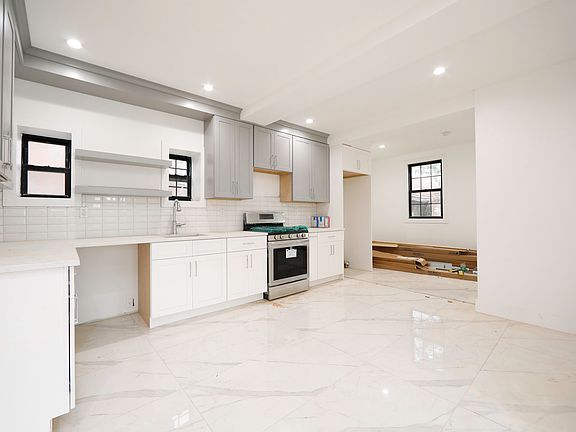 3rd image of 131-79 228th St
