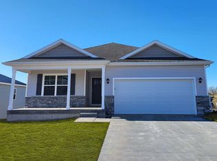 3441 Craven Dr, Coralville, IA 52241