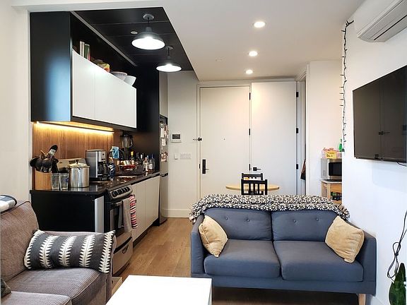 2nd image of 1460 Fulton St #7A