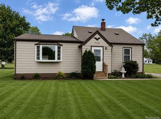 7032 Neff Rd, Mount Morris, MI 48458
