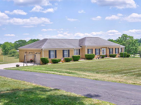 3rd image of 4670 Shadetree Ln