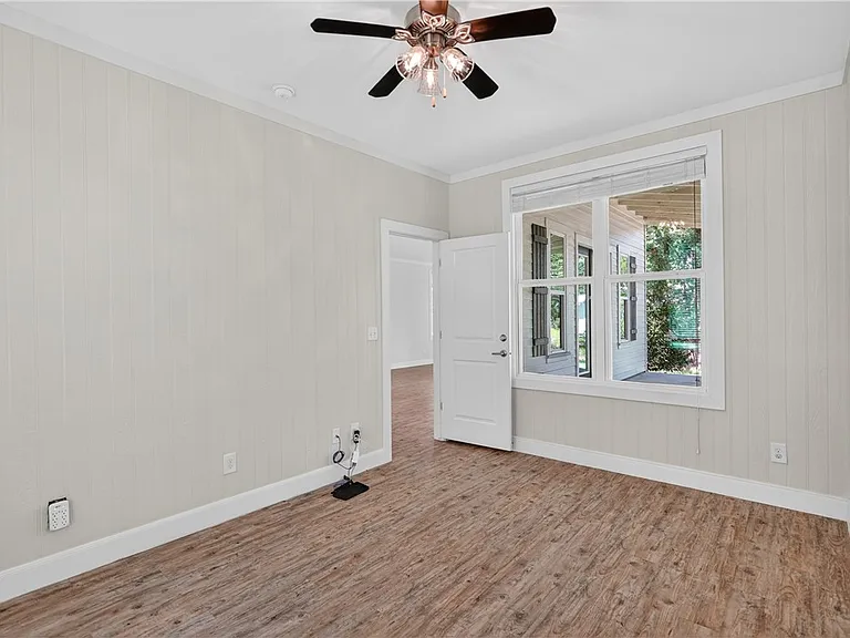 5440 Raymond Stotzer Pkwy — Photo 15