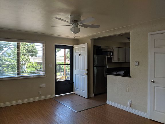 3rd image of 816 S Sherman St APT 1
