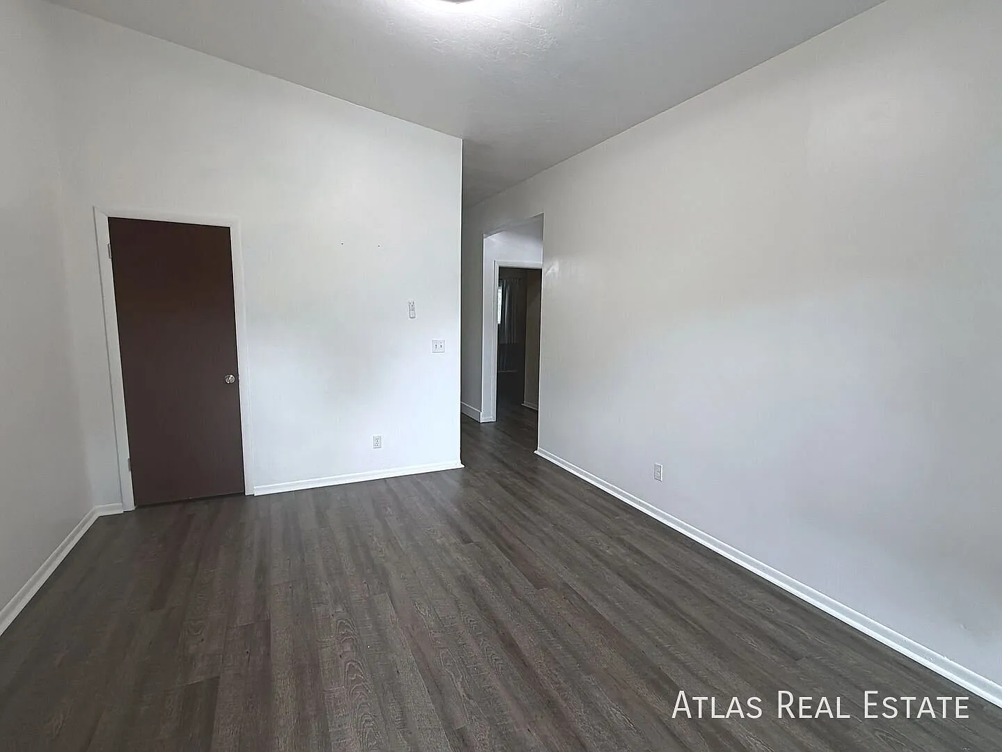 Charming 2-Bedroom Apartment in the Heart of Midvale! — Photo 2