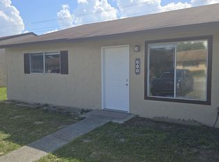 680 W Rosewood Ln, Tavares, FL 32778