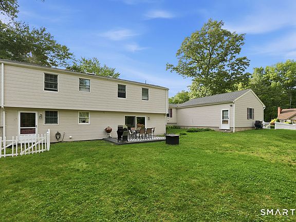 5th image of 50 Tanglewood Road