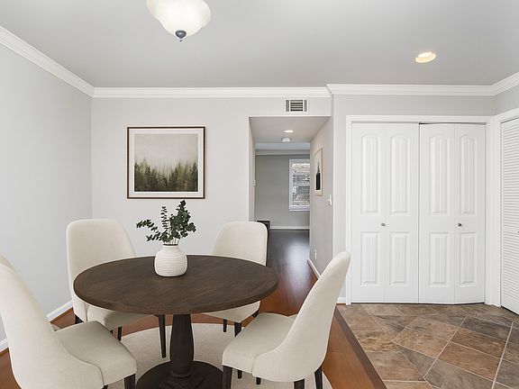 4th image of 428 Plantation Ct