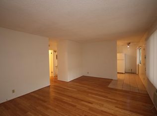 44 N Oak Ave, Pasadena, CA 91107