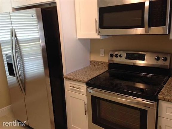 Jupiter Village Kitchen TheShattowGroup