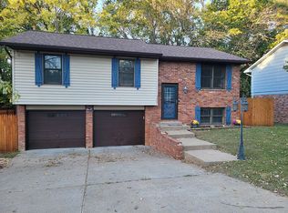 5220 Bagnall Dr, Jefferson City, MO 65109