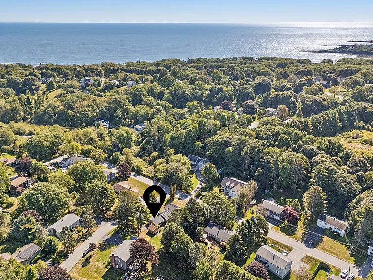 4 Carriage Hill Rd — Photo 15