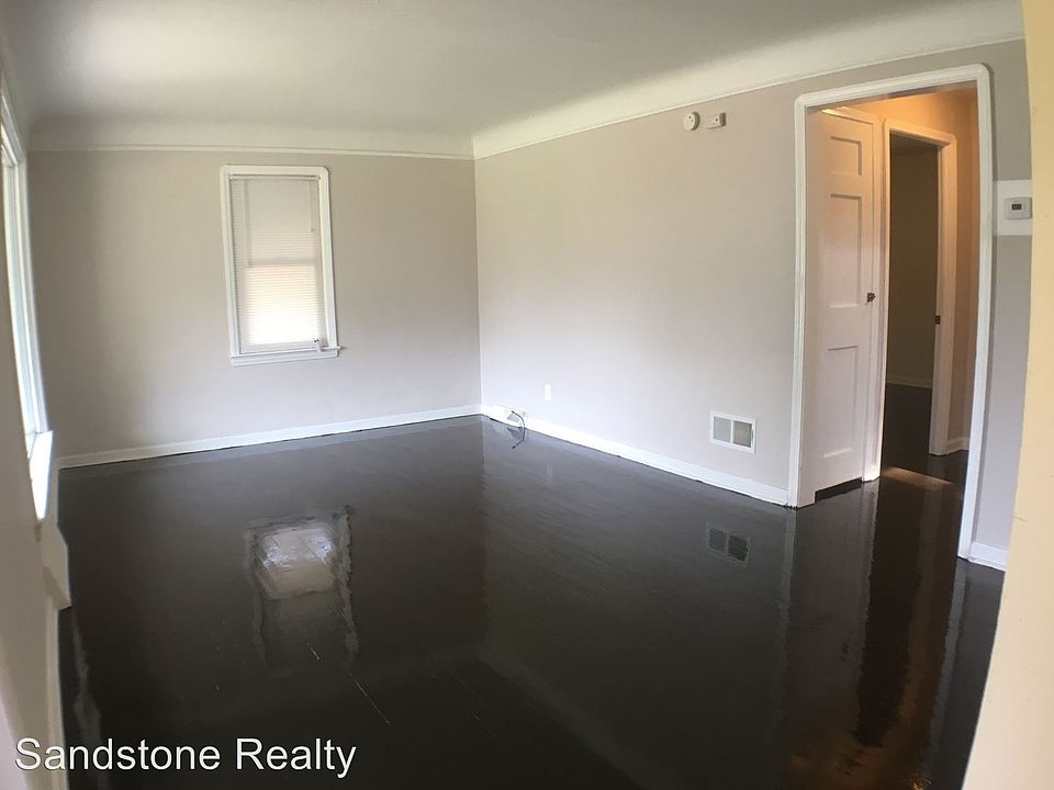 1st image of 8806 Pinegrove Ave