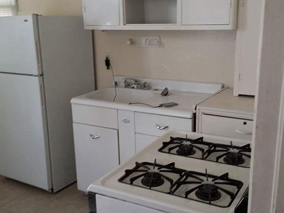 4th image of 1010 E River Ave #0