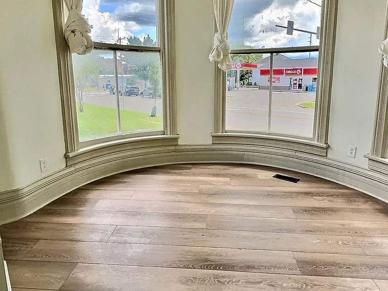 514 W Kirkwood Ave — Photo 16