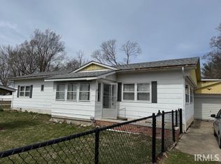 912 W Elm St, Cayuga, IN 47928
