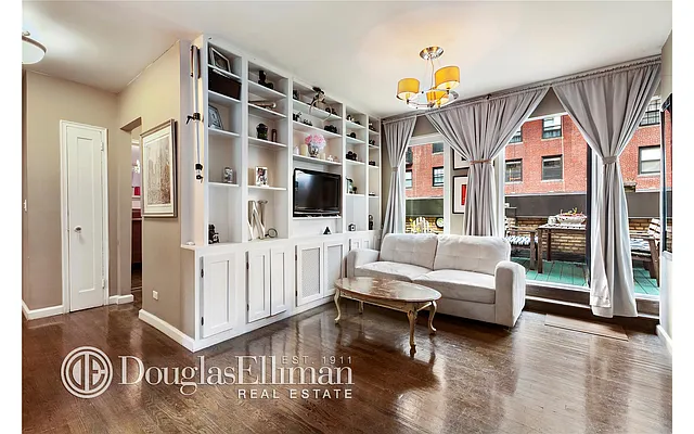 Sold by Douglas Elliman | media 23