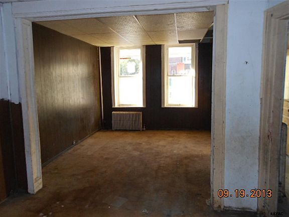 5th image of 175 Lincoln St