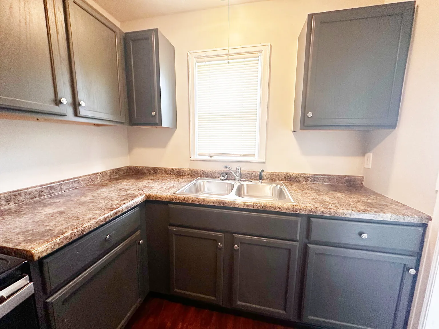 2 bed, 2.0 bath, 900 sqft, $1,025 — Photo 4