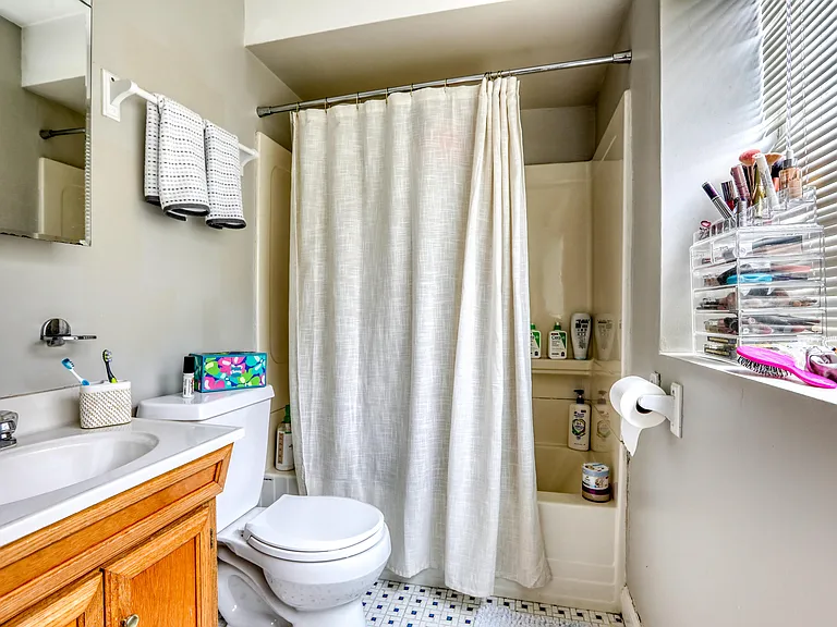 275 Main St #2 — Photo 7