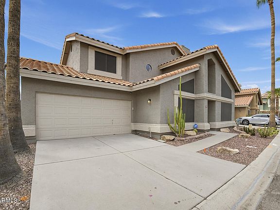 3rd image of 1436 N BRITTANY Lane